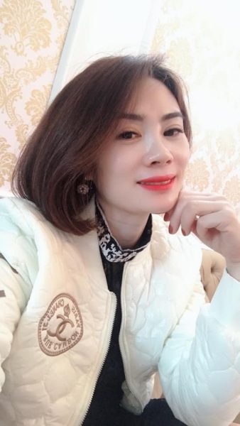 Chị đẹp Lê Thúy