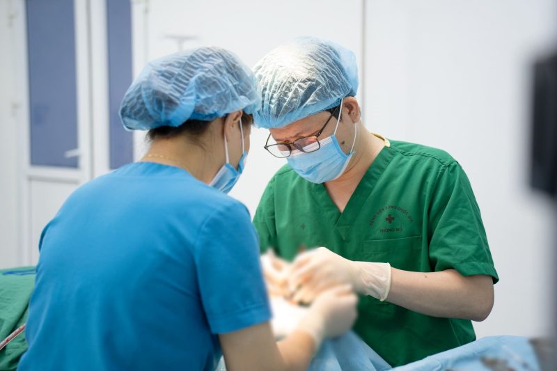 Nâng mũi được bao lâu? Bật mí cách giữ dáng mũi chuẩn cùng chuyên gia 6 bsi tong hai 1